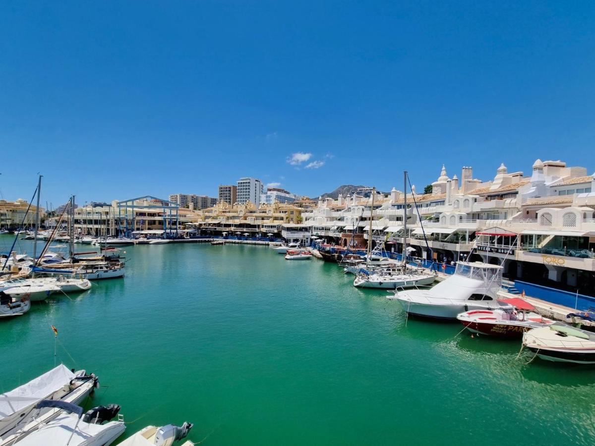 G&G Isla Marina Puerto Benalmádena Exterior foto