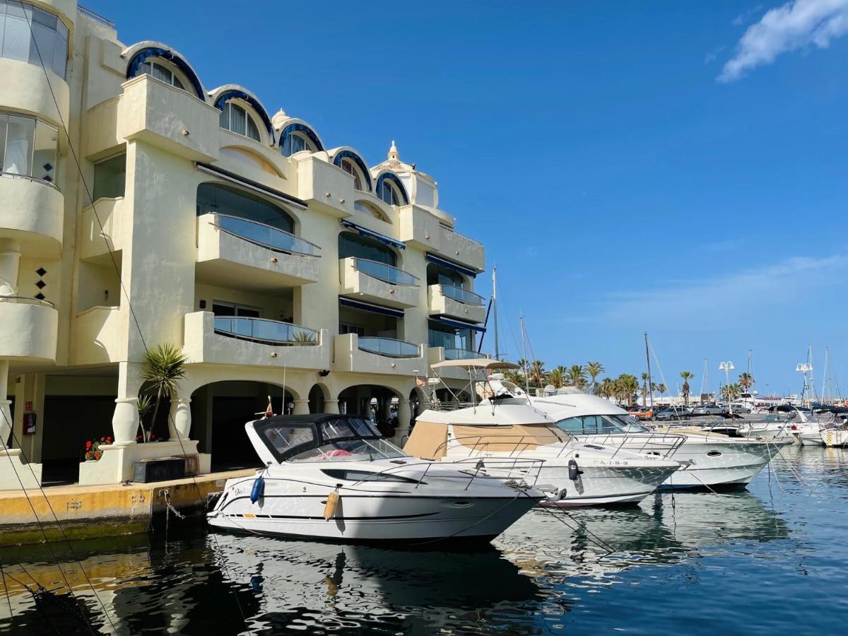G&G Isla Marina Puerto Benalmádena Exterior foto